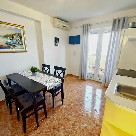 Jelena Apartment Rab Town
